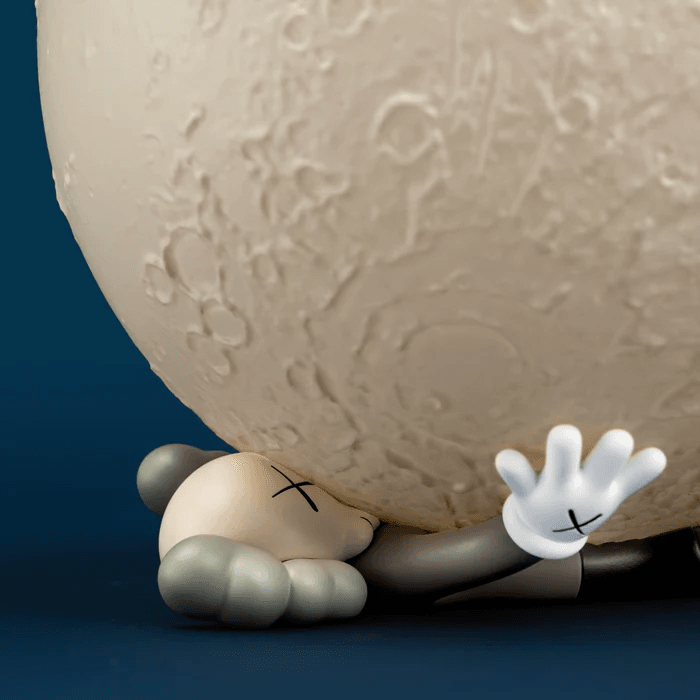KAWS:HOLIDAY Big Moon