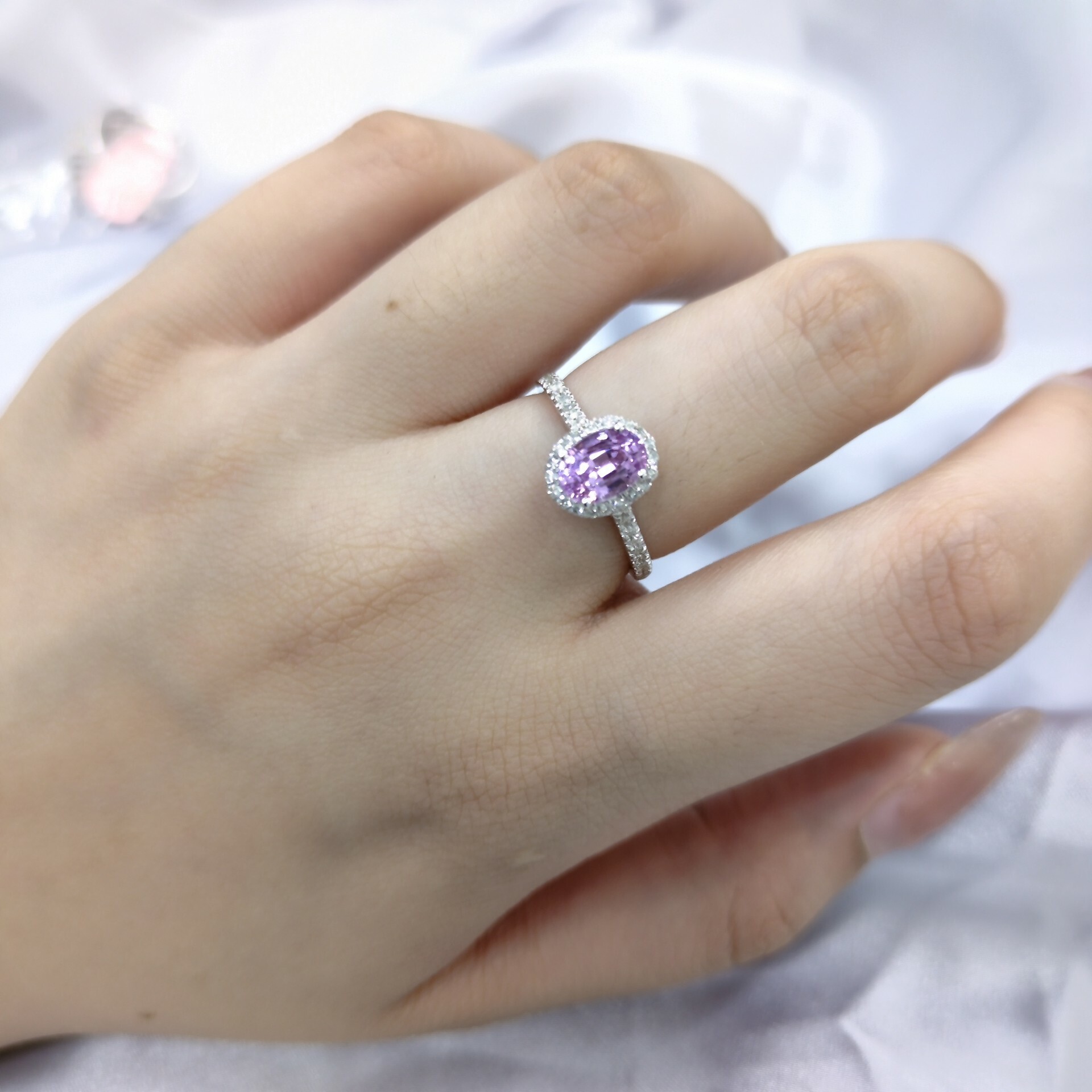 18K White Gold 1.04ct Sapphire and Diamond Ring