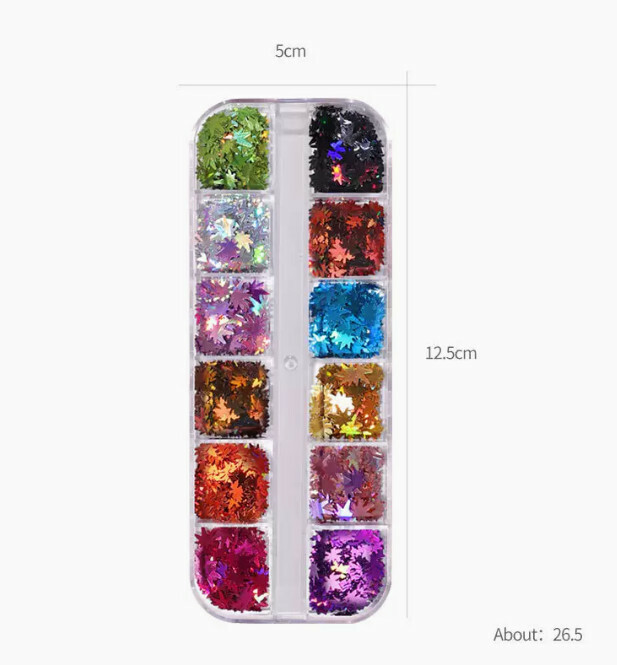 Popular manicure maple leaf sequins (one set/4 styles))