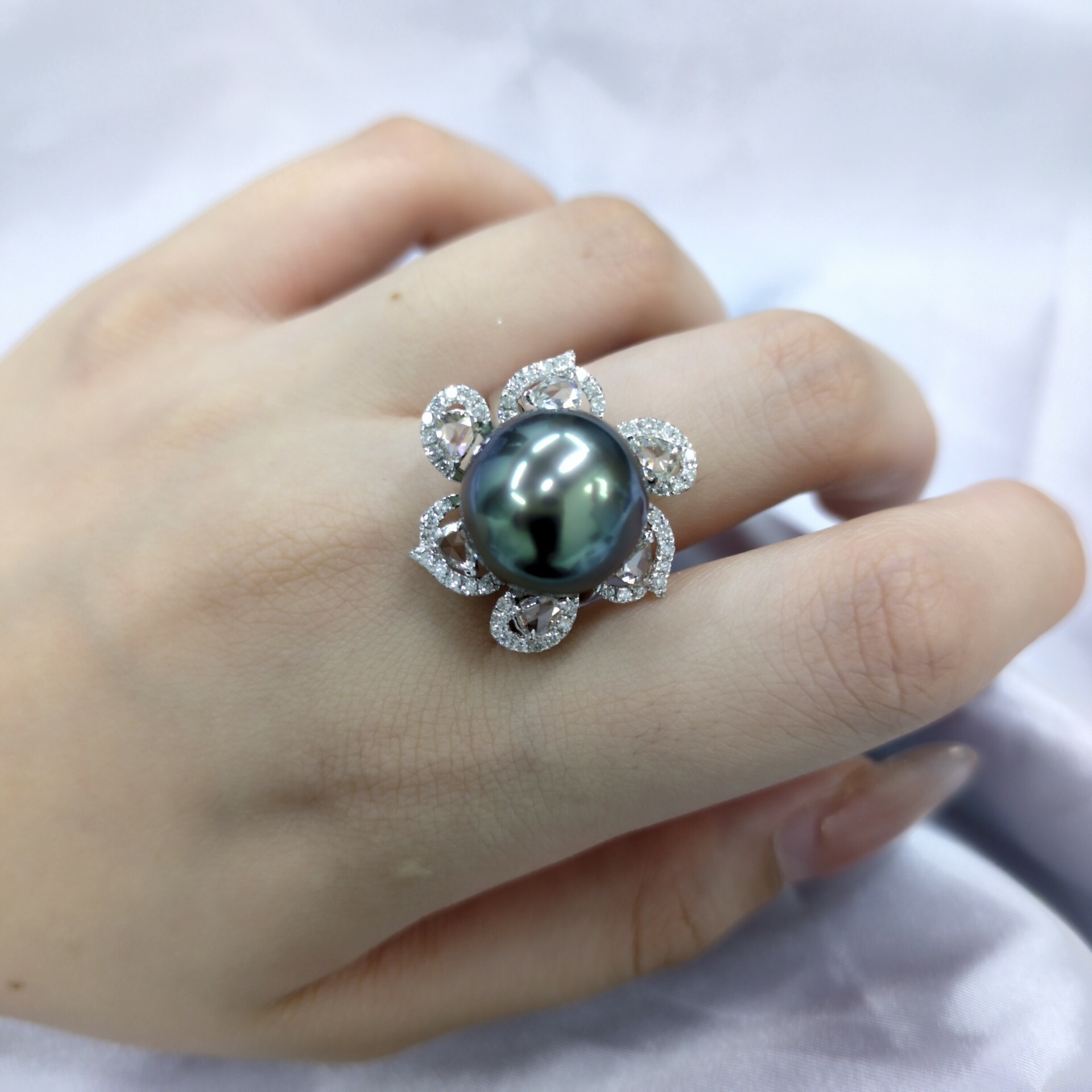 18K White Gold 1.09ct Diamond and Pearl Ring