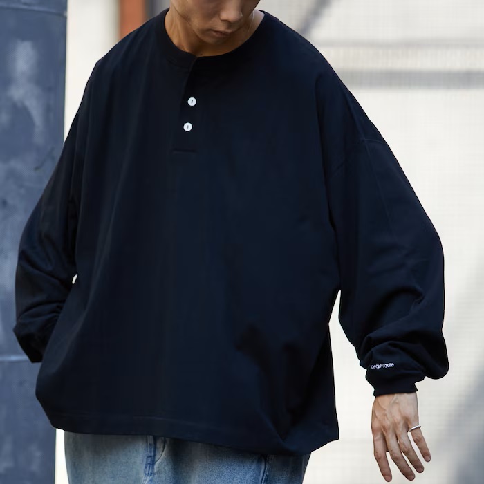 日本限定 FREAK'S STORE CHOW DOWN Big Silhouette 刺繡LOGO 素面亨利領 鈕扣 長袖上衣 長TEE 素T