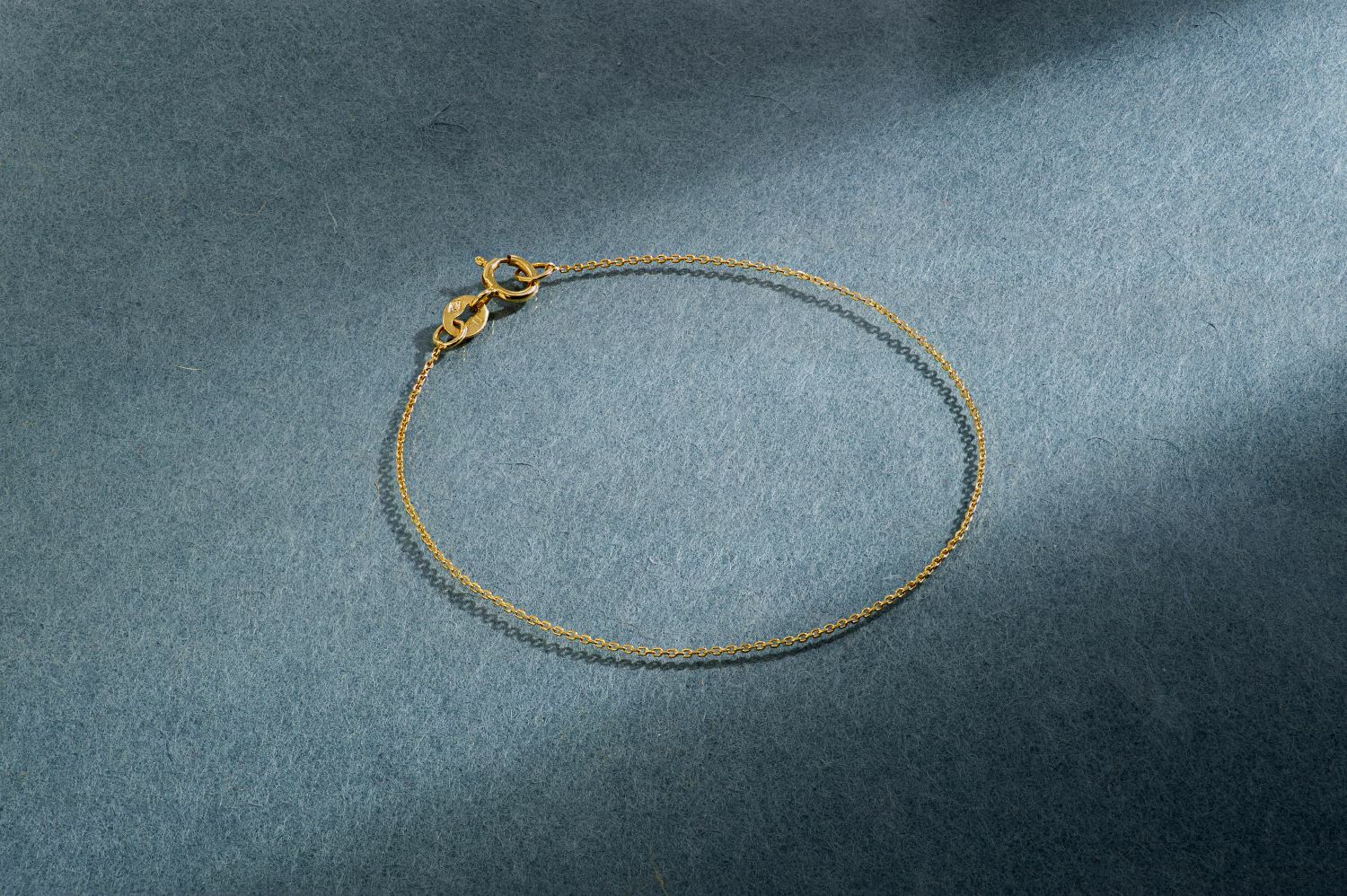 A 14K karat gold bracelet