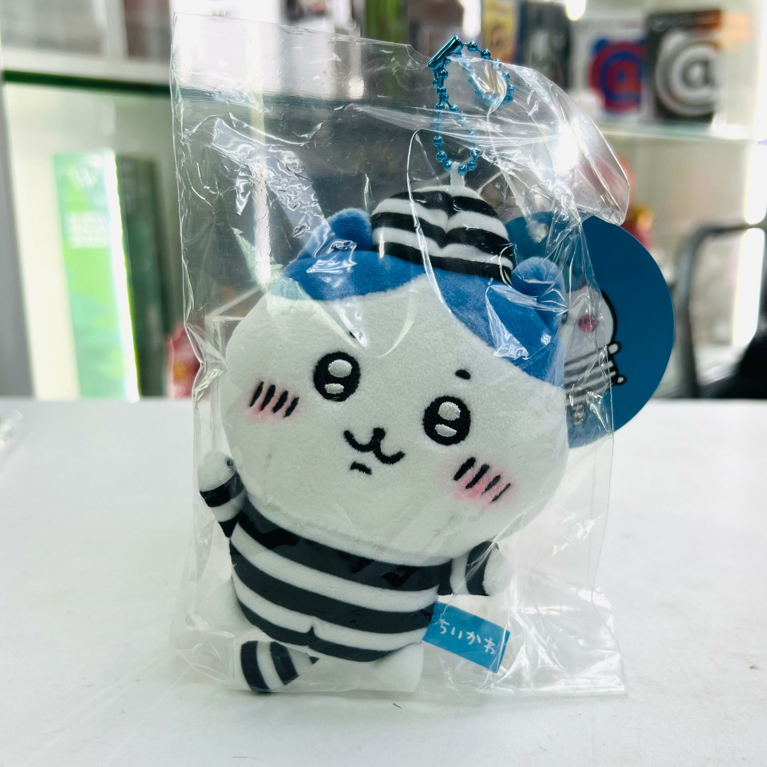 Chiikawa Plush Doll Keychain 囚犯小八