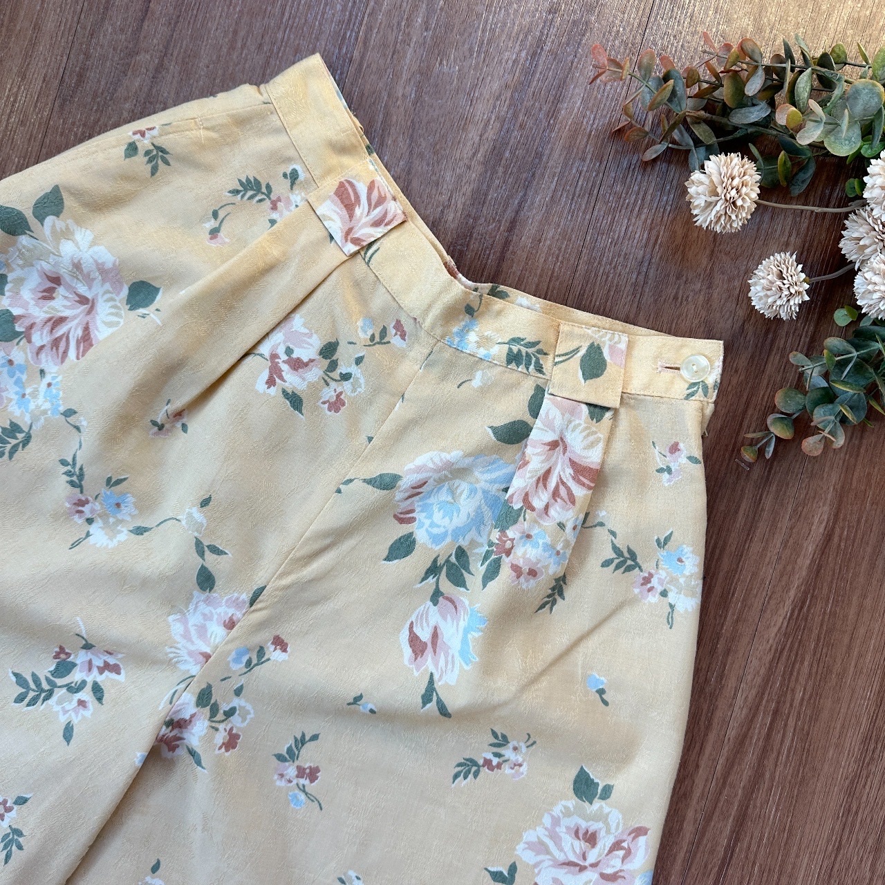 奶油曲奇水彩玫瑰古着短褲