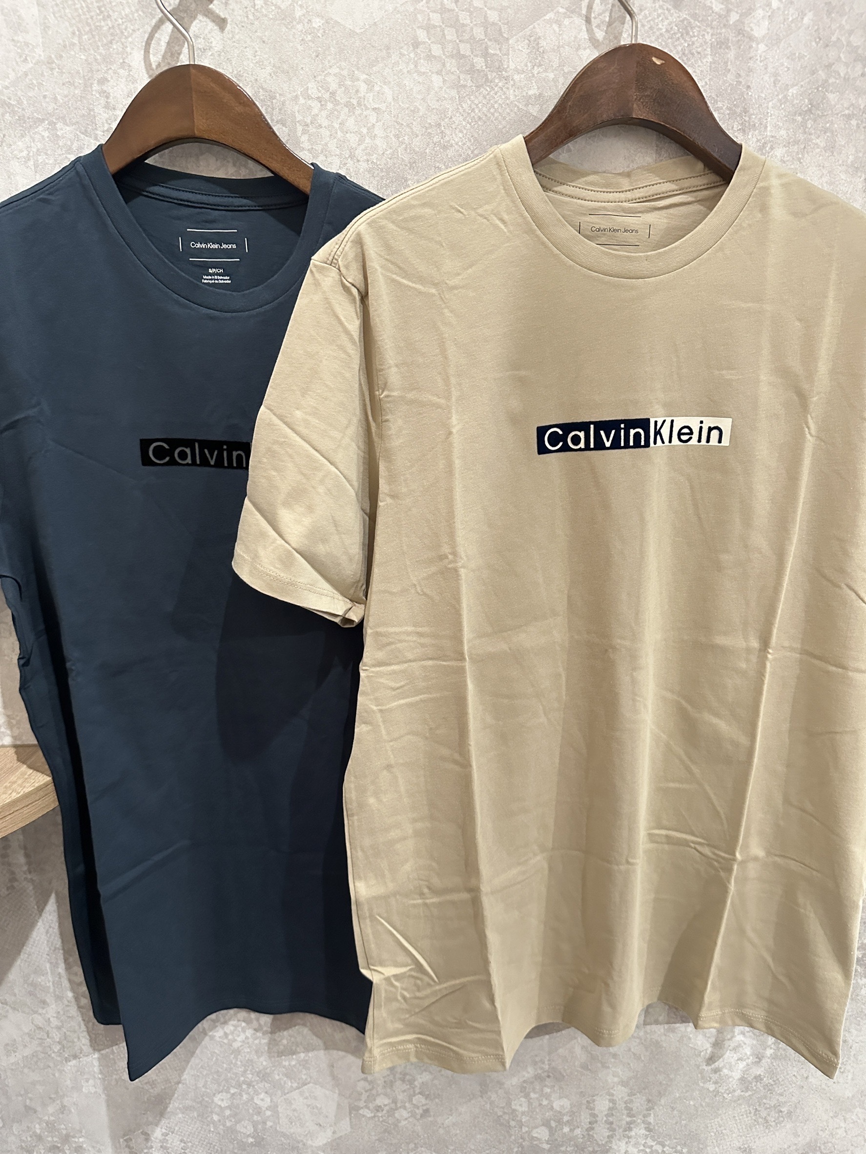Calvin Klein CK 植絨字母 短袖上衣 短袖 短T