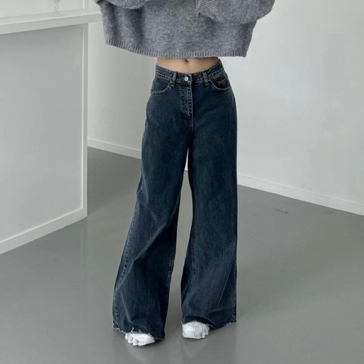 【優惠預訂】韓國深黑藍闊腳牛仔褲