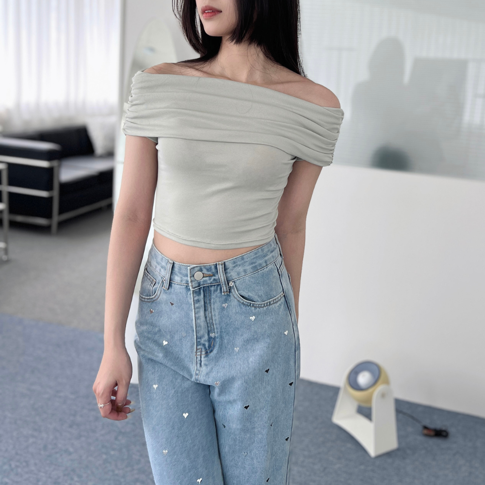 【DOMISS自訂】顯瘦抓皺一字領上衣 露肩性感T恤(現貨)