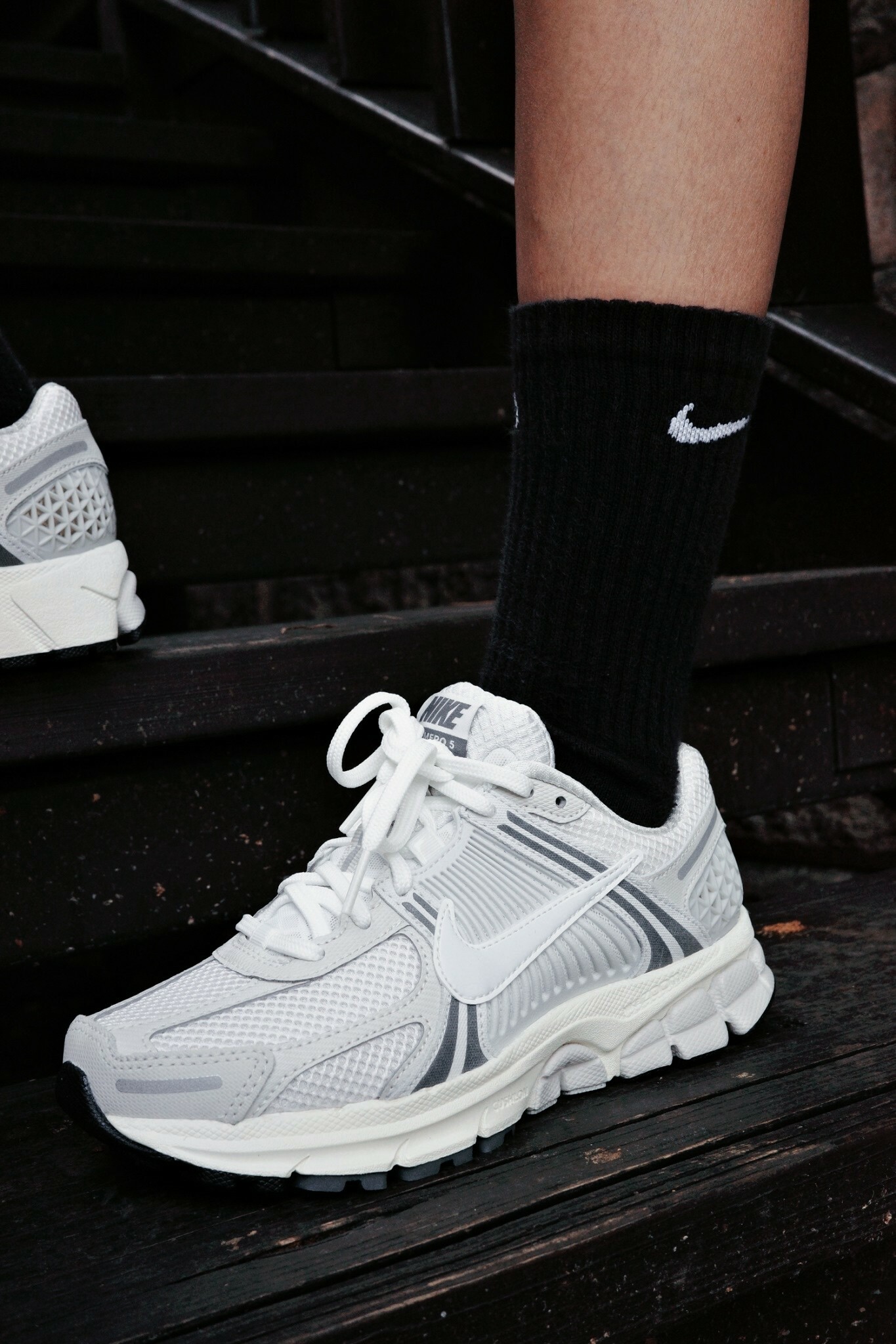 nike zoom vomero 5 灰白 奶油底 奶油米灰 hf0731-007