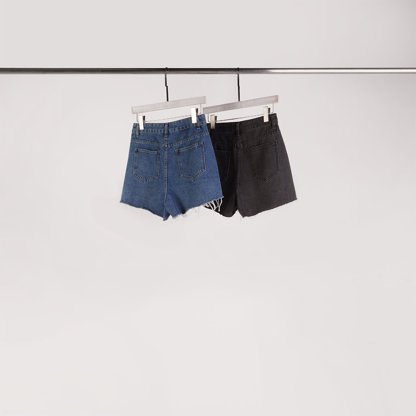 大口袋不修邊牛仔短褲 | S-L | 2色