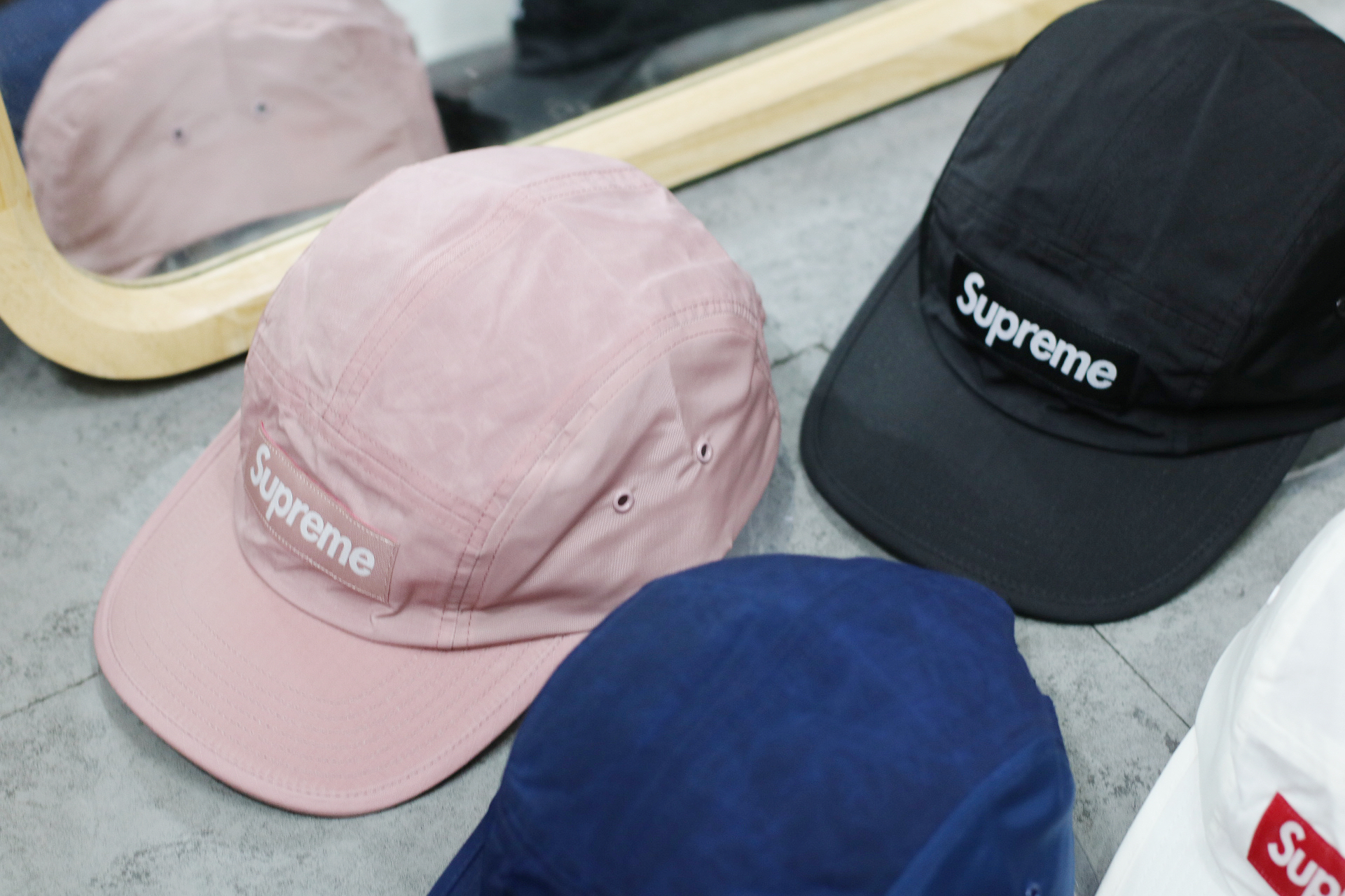 Supreme Waxed Ripstop Camp Cap ピンク 24aw Supreme Waxed Ripstop Camp Cap (FW24) - $48
