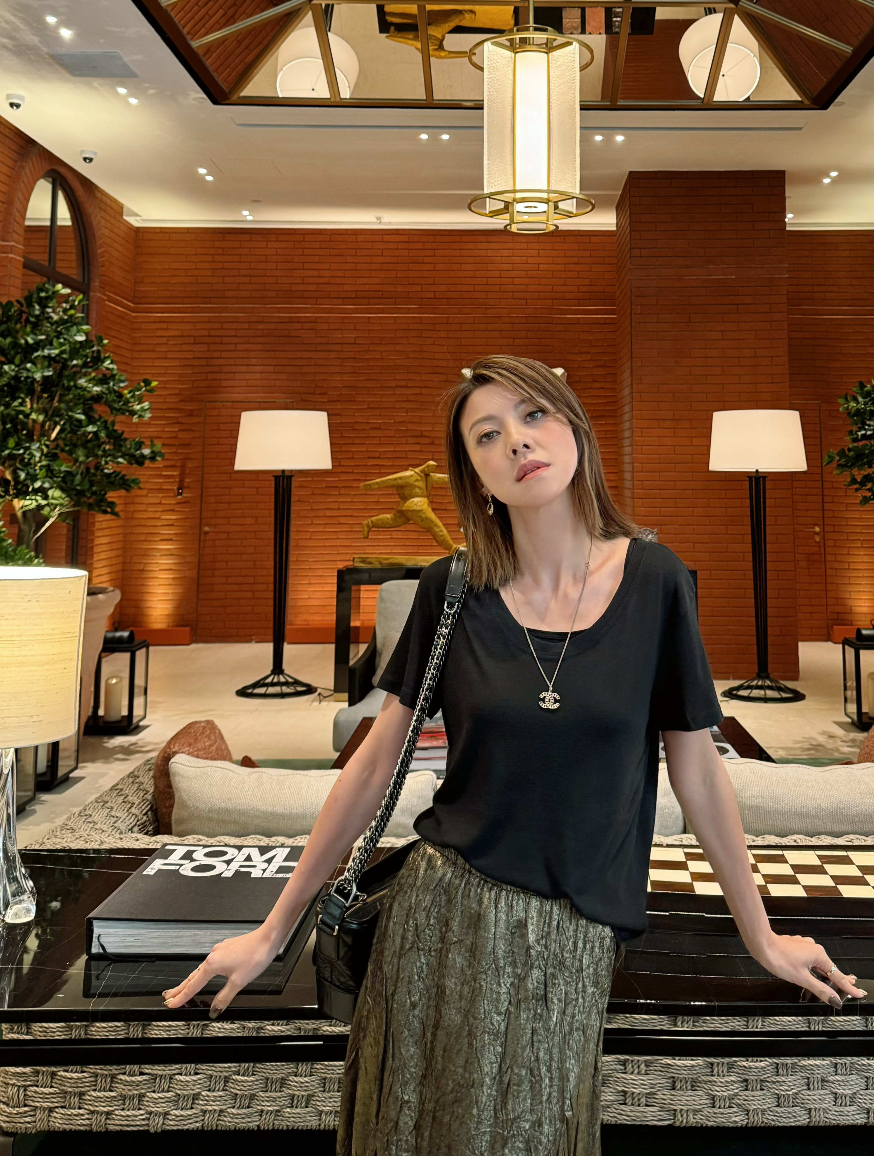 Ultra-Soft Scoop-Neck Tee_TP249L12