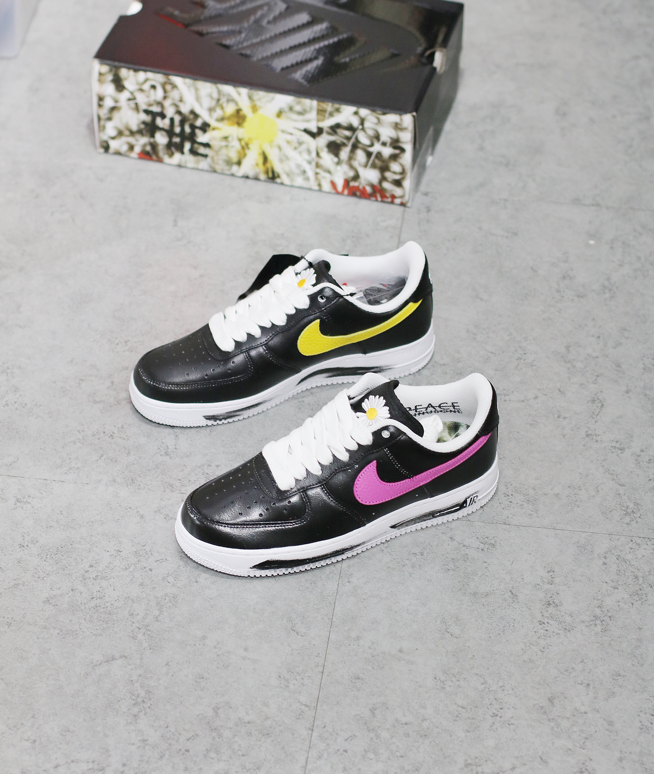 PEACEMINUSONE  x Nike Air Force 1 Low G-Dragon Para-Noise 權志龍3.0 AQ3692-004