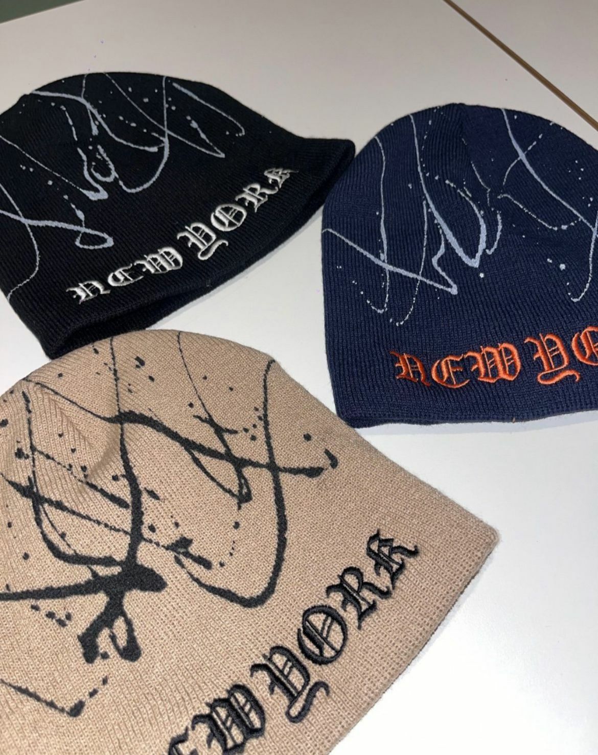 潑墨英文字針織冷帽 LEGIT-009H