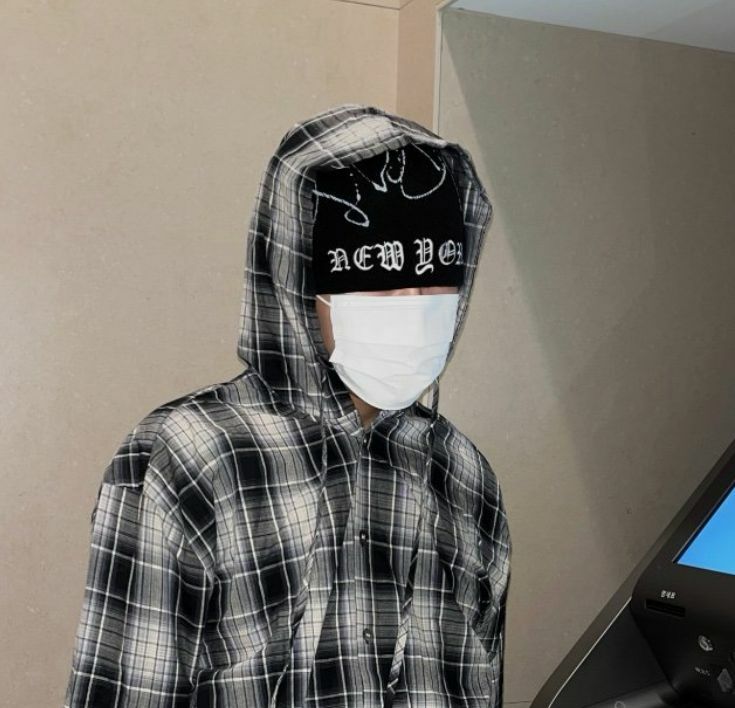 潑墨英文字針織冷帽 LEGIT-009H