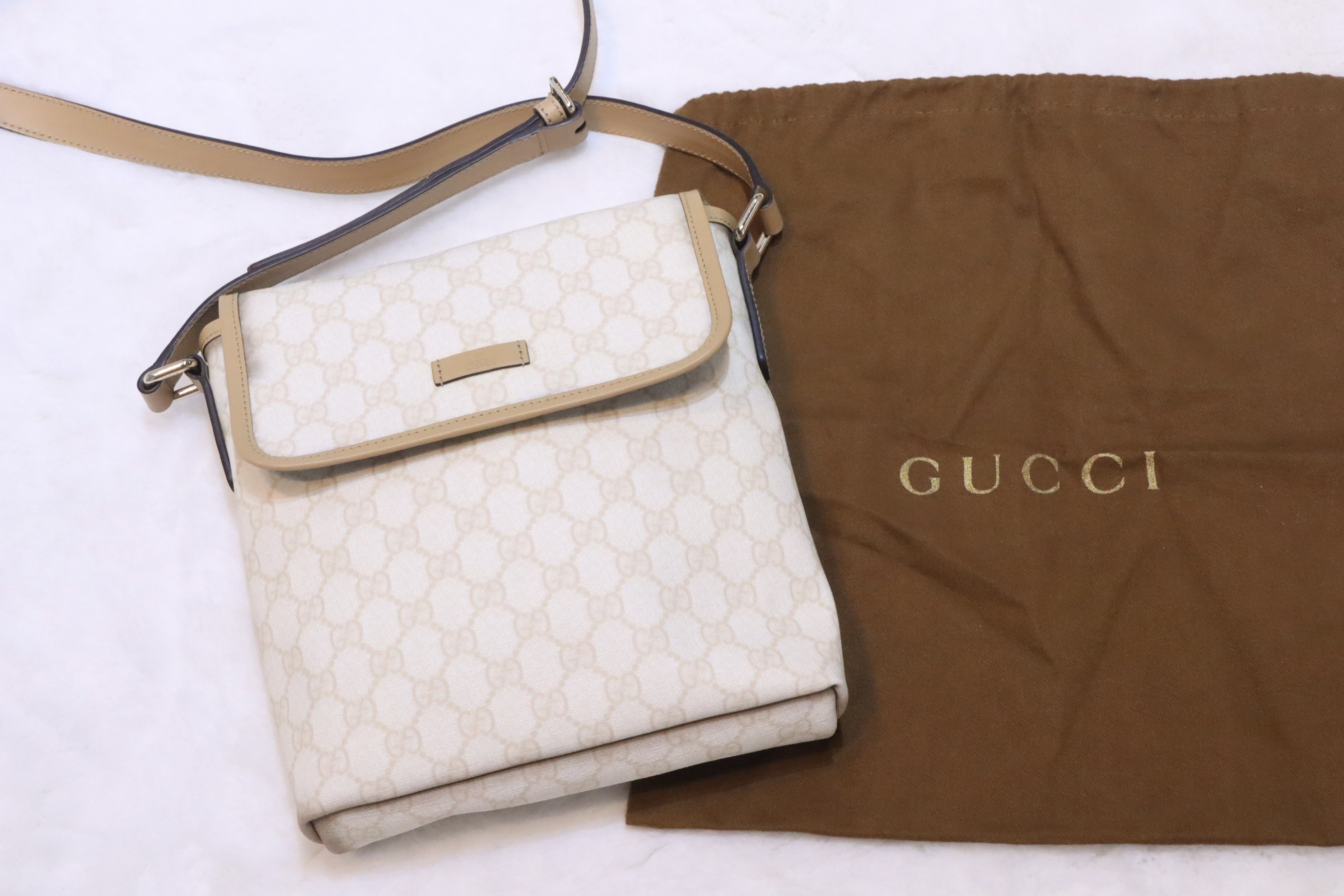 Gucci 白老花斜孭袋🤍有原裝塵袋