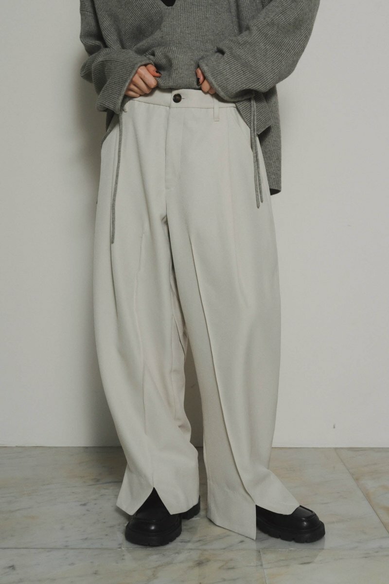 Knuth Marf - front slit pants(unisex) / 2COLORS