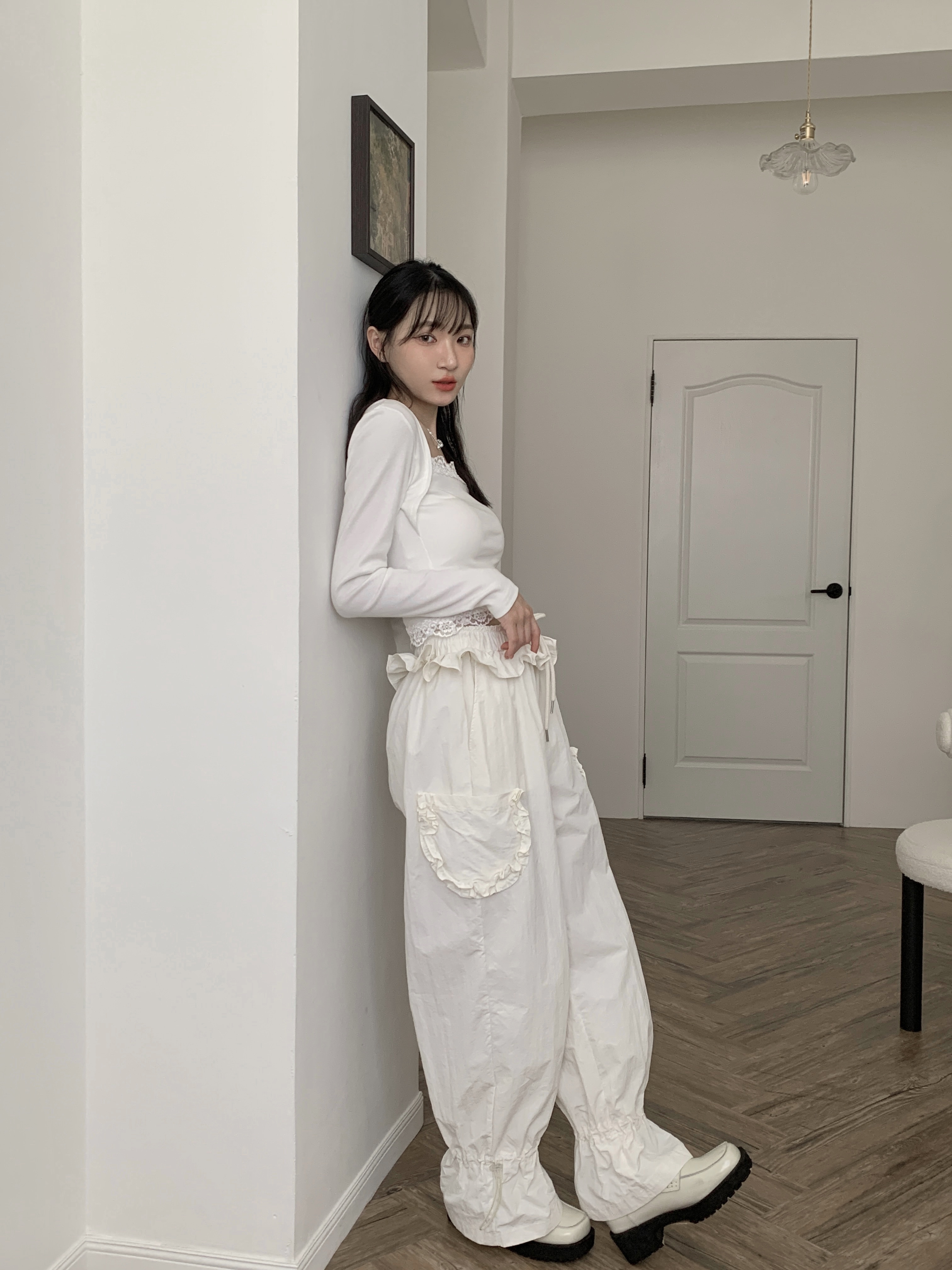 現貨-法式的溫柔荷葉尼龍褲