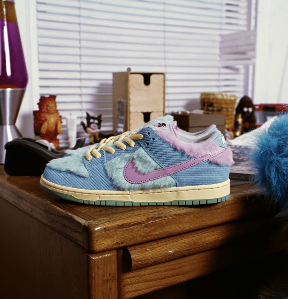 【APAIR】預購 Verdy x nike dunk sb low 藍綠粉 絨毛 聯名款 FN6040-400