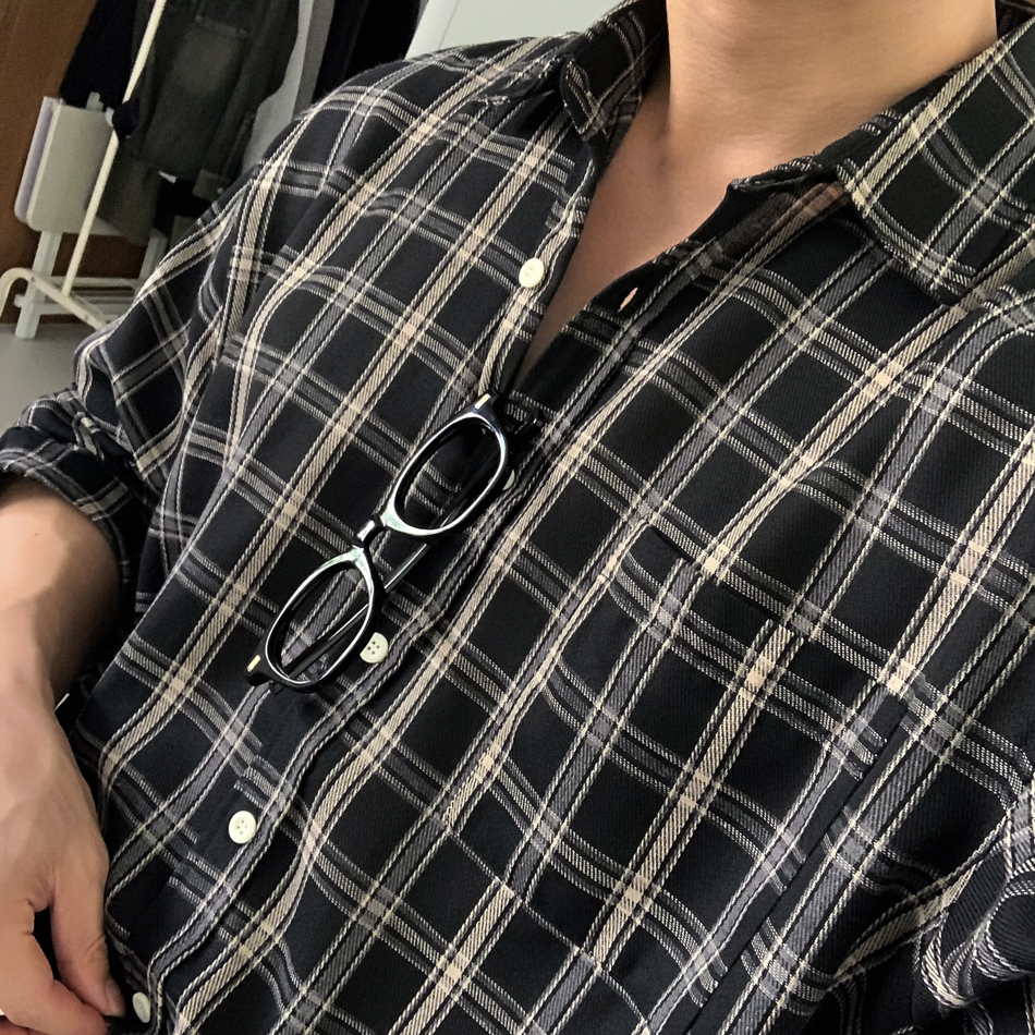 單口袋百搭格紋襯衫