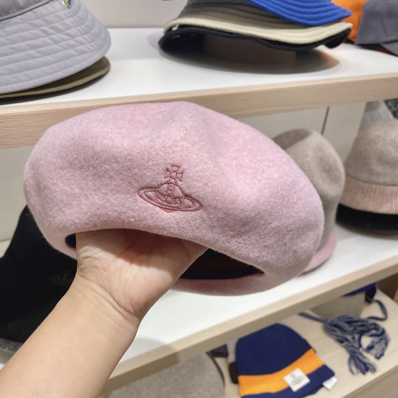 帽子 Vivienne Westwood MESSYTARTAN BASQUE HAT 𝐈𝐍 𝐒𝐓𝐎𝐂𝐊!˼ Vivienne Westwood Orb Basque Hat (Ja