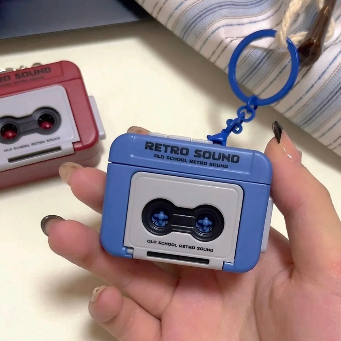 迷你錄音機鑰匙扣 紅色/藍色 吊飾 復古 掛件