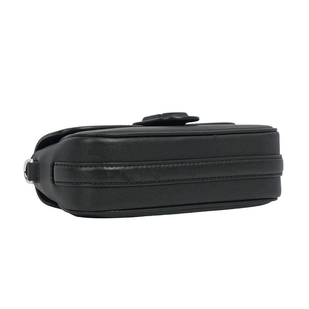 【MARC JACOBS】THE CLOVER 黑釦平滑皮革翻蓋二用包(黑色) 2P4HSH035H02 001