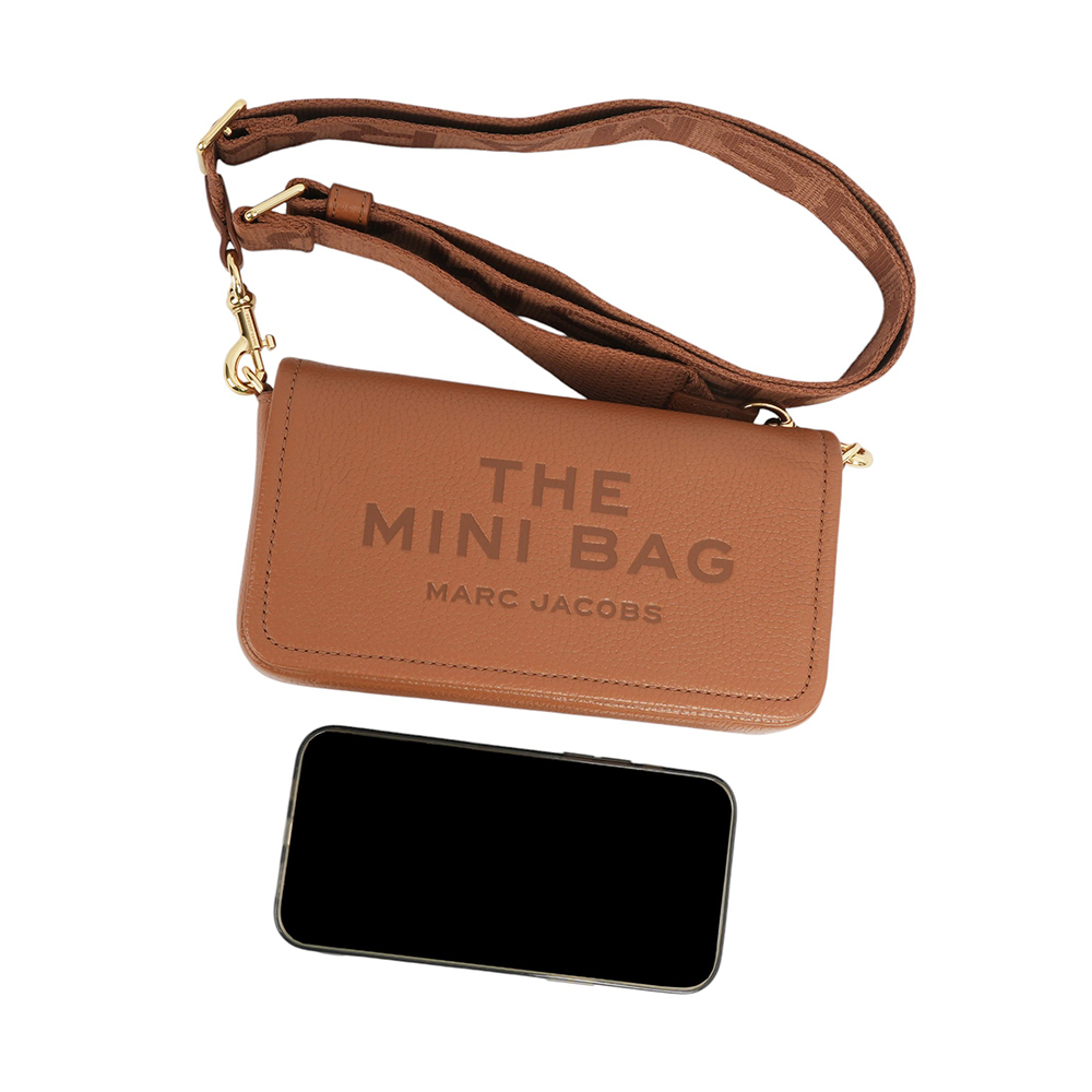 【MARC JACOBS】粒面皮革迷你斜背包WOC/手拿包(堅果棕) 2S4SMN080S02 212