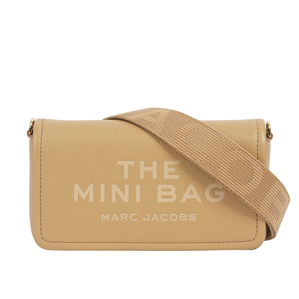【MARC JACOBS】粒面皮革迷你斜背包WOC/手拿包(駝色) 2S4SMN080S02 230