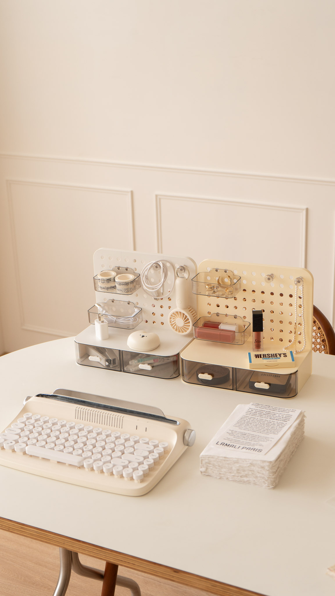 桌上洞洞板收納盒