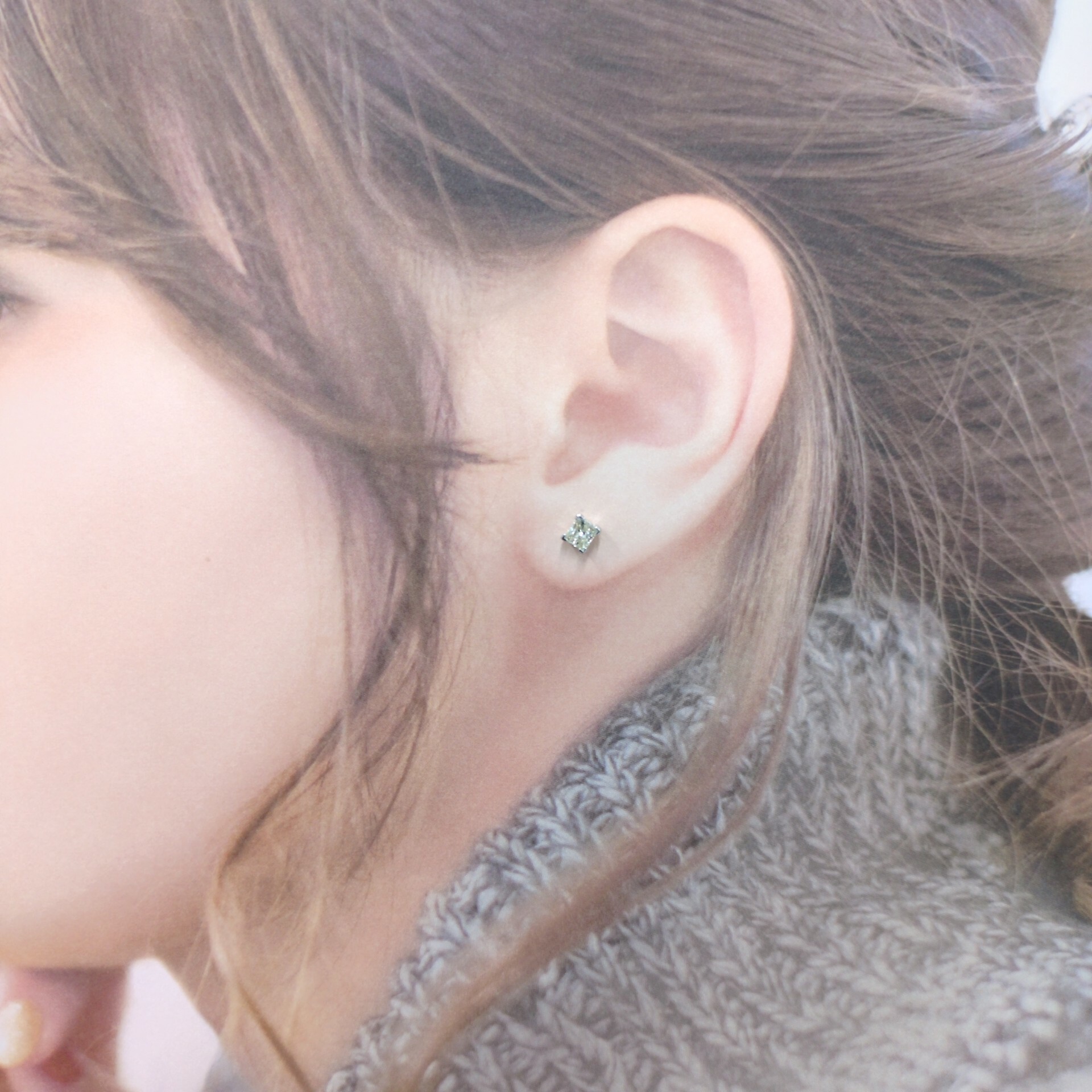 全新18K白金【主石33份方形鑽石】單耳環