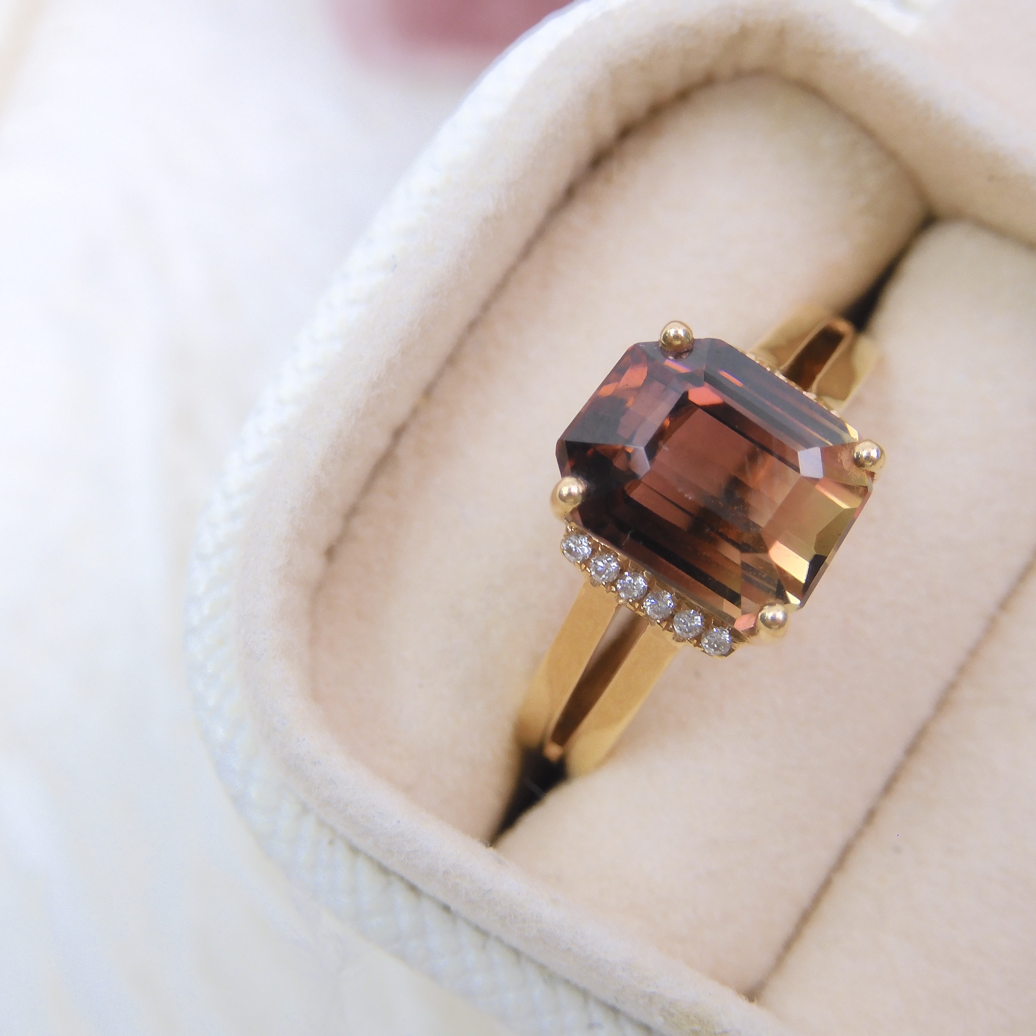 18K金 3.75ct 雙色碧璽戒指