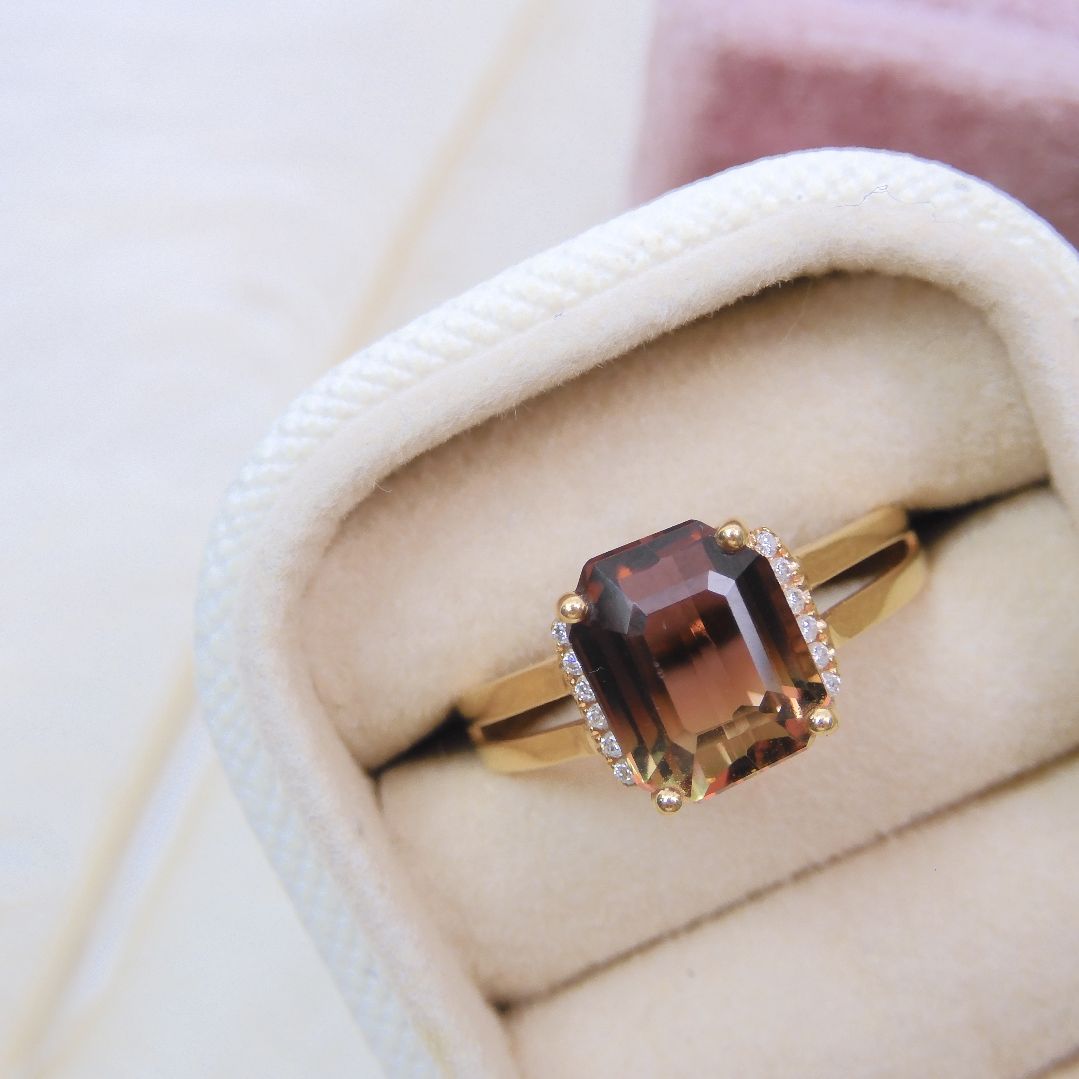 18K金 3.75ct 雙色碧璽戒指