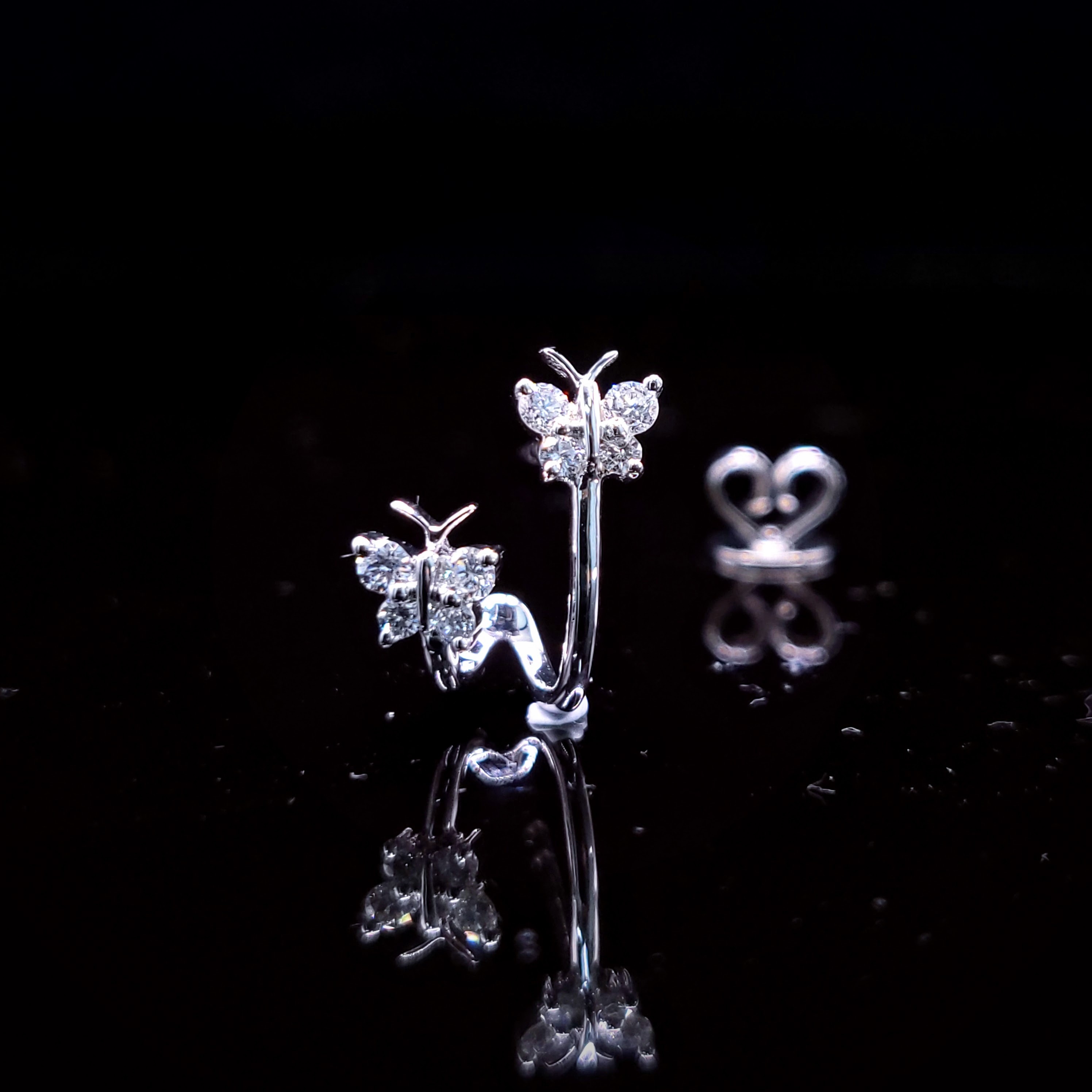 全新18K白金13份鑽石單耳環