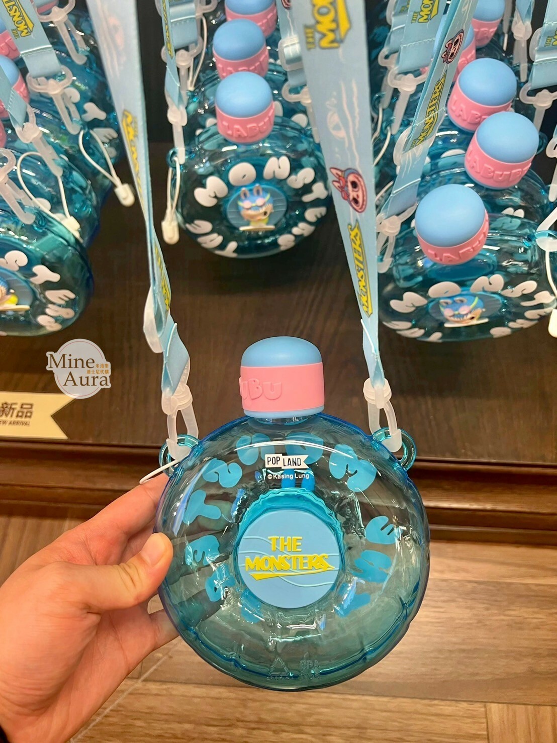 POP MART 泡泡瑪特 THE MONSTERS 派對系列 拉布布 LABUBU 泳圈造型 水杯 -泡泡瑪特城市樂園