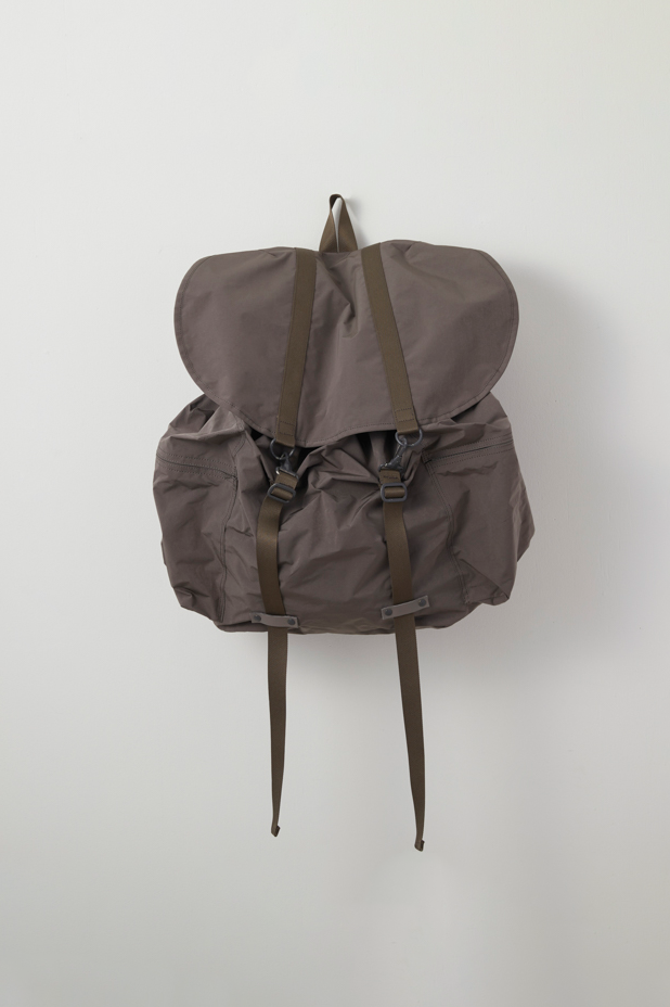 AMIACALVA SPLIT YARN BACKPACK XL - GRAY