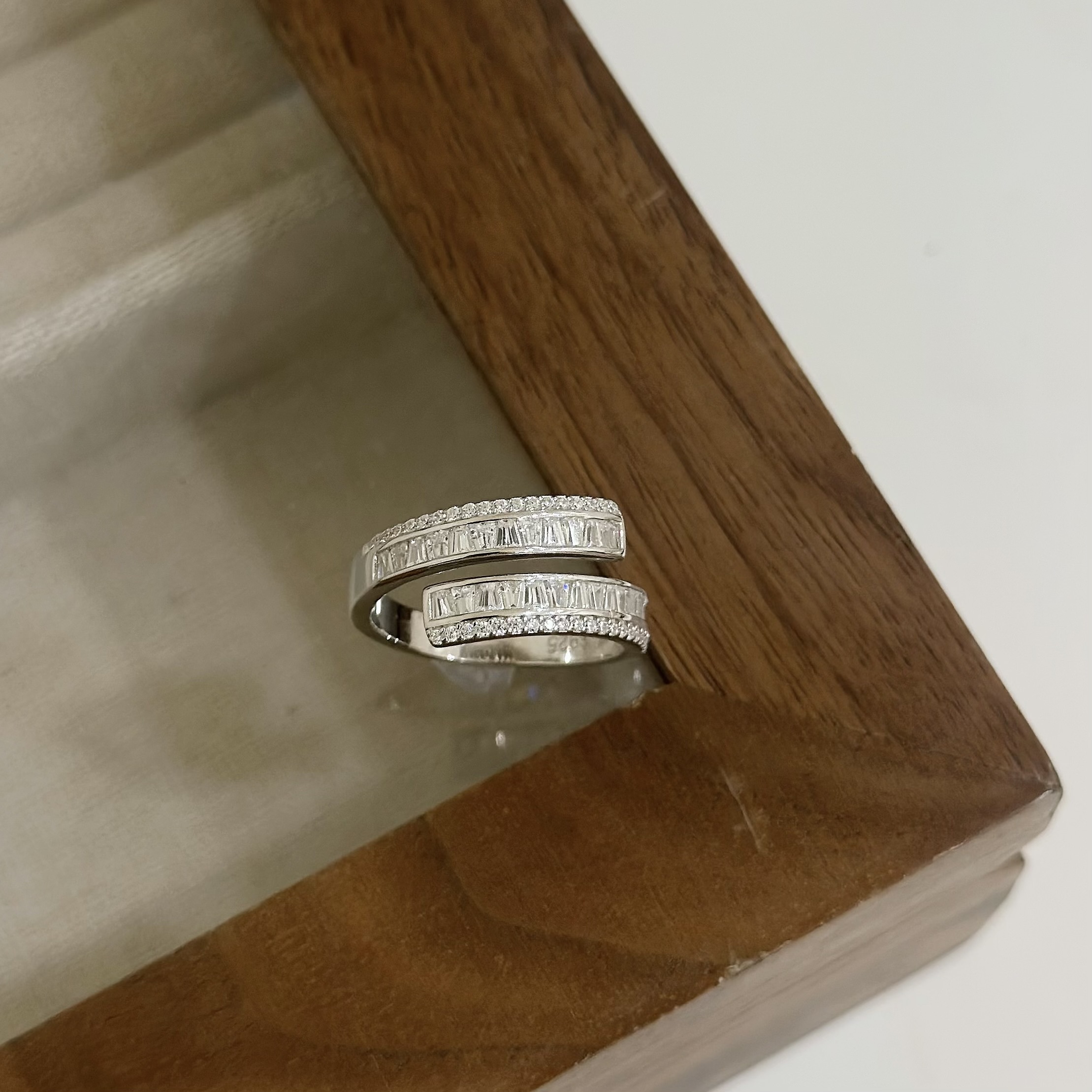 H31【輕奢】滿鑽交叉純銀調整戒