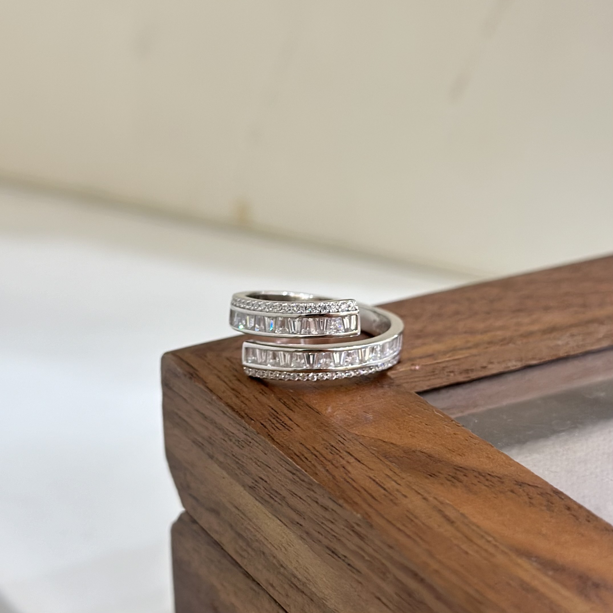 H31【輕奢】滿鑽交叉純銀調整戒