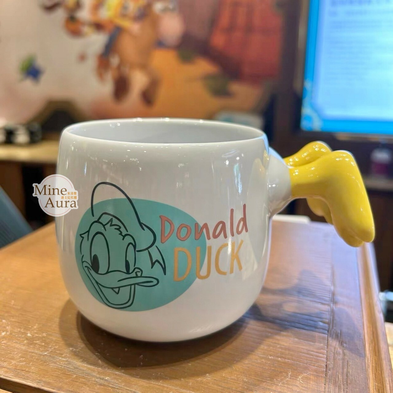 (限時特價) 唐老鴨 Donald 圖案 腳丫造型手把 馬克杯 水杯 -上海迪士尼樂園