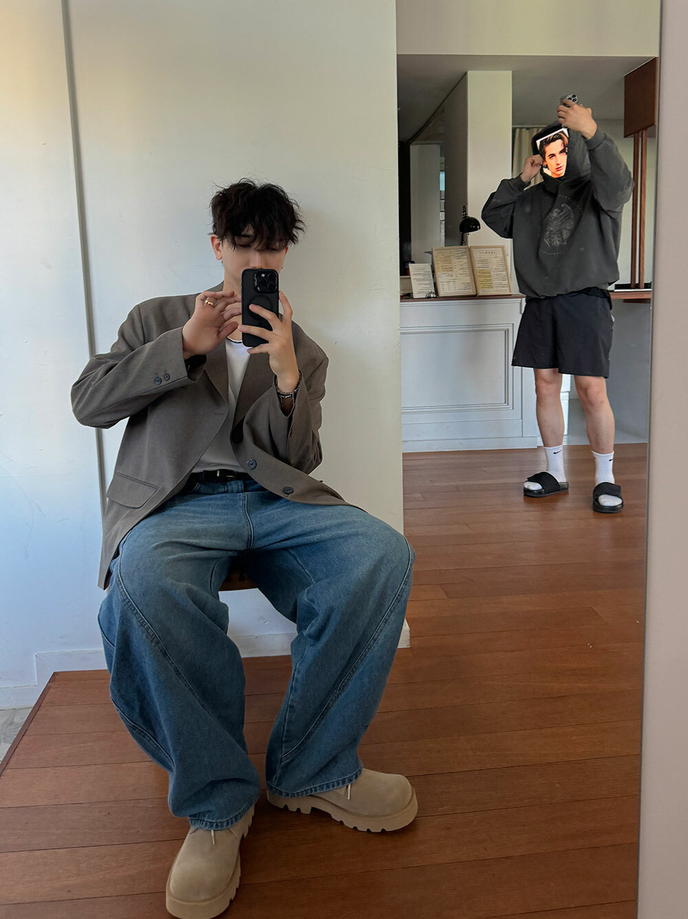 彎刀曲線工裝牛仔褲