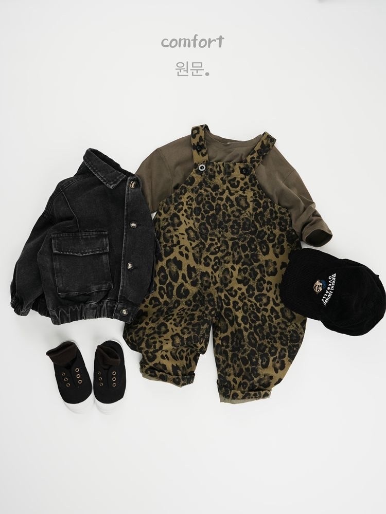 秋冬必備豹紋吊帶褲