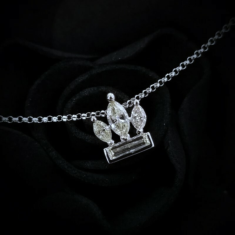 全新18K白金64份鑽石吊墜