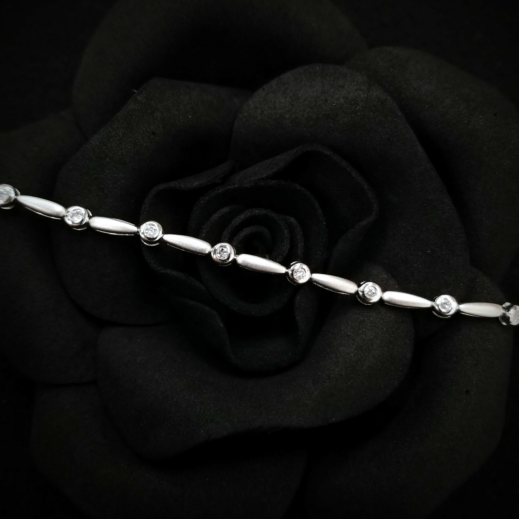 全新18K白金50份鑽石手鍊