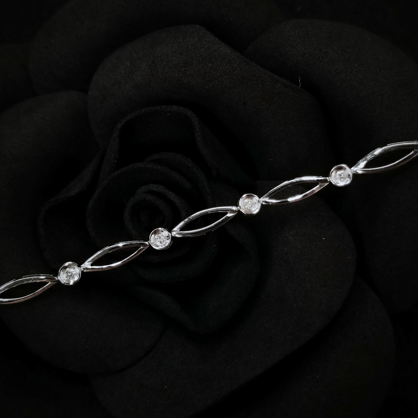 全新18K白金23份鑽石手鍊