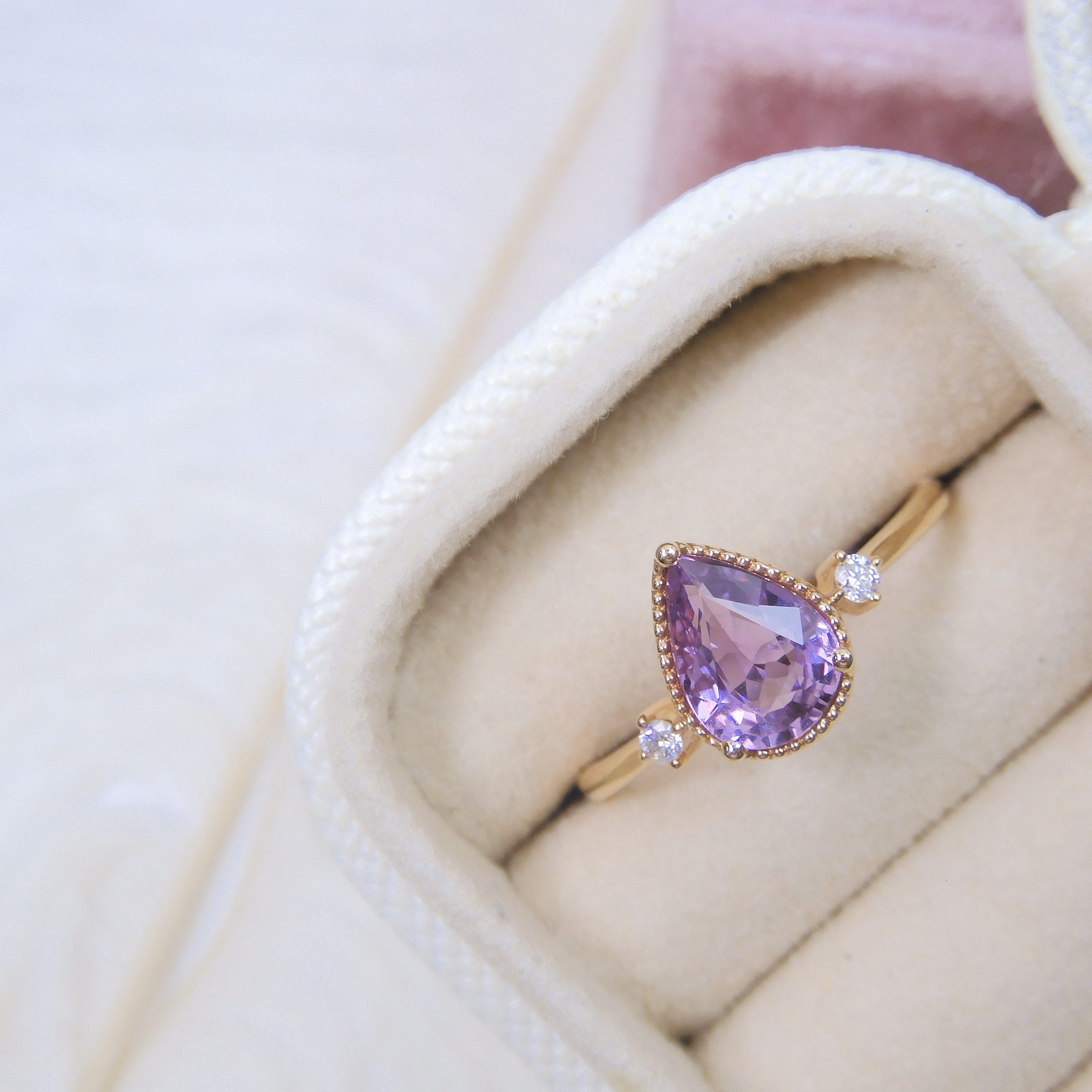 18K金 1.18ct 紫色藍寶石戒指 (配證書)