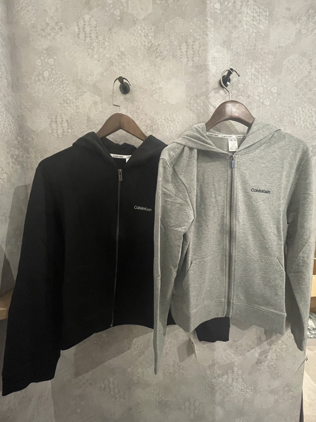 Calvin Klein CK 女款 電繡小字母 連帽外套