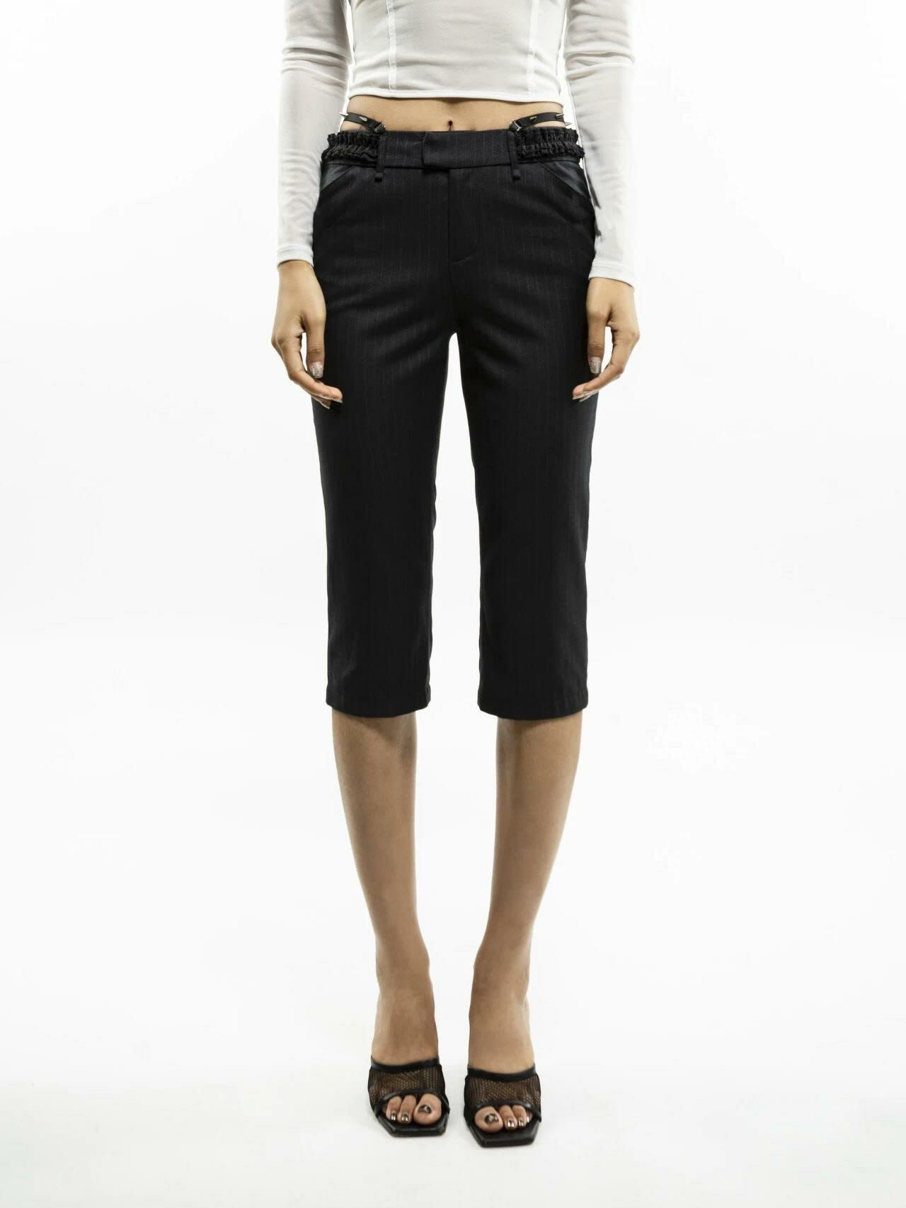 ROCKSTAGIRLS "Office Rebel" OL風格 鉚釘綁帶 修身包臀 七分西裝褲