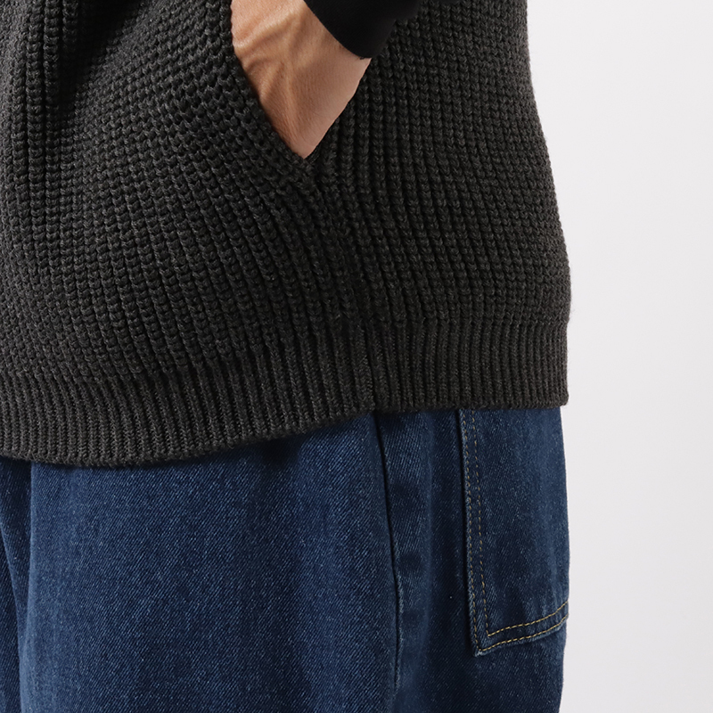Batoner Super High Twist Wool Drivers Vest Charcoal | HAVEN