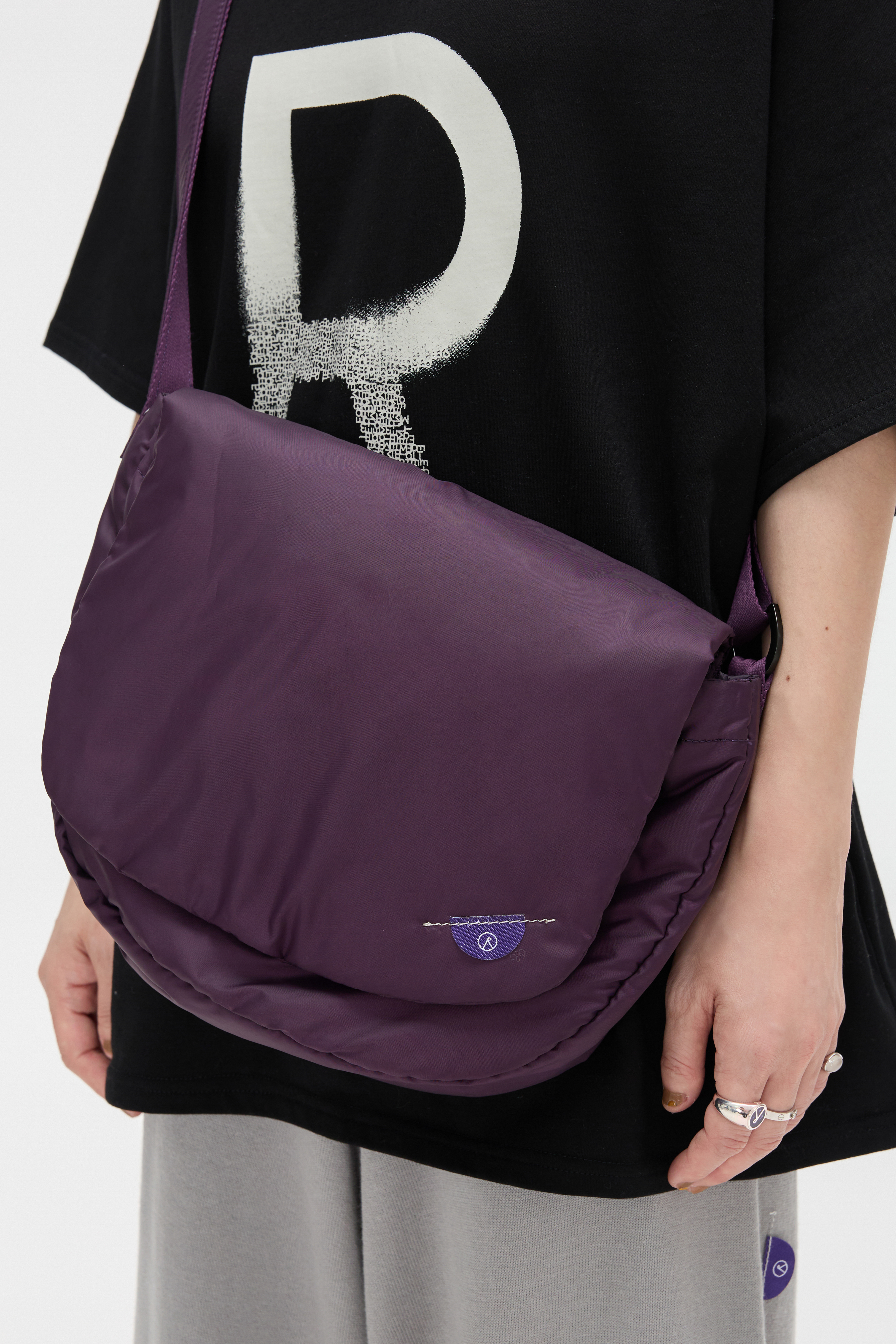 Padded Messenger Bag｜Dark Purple