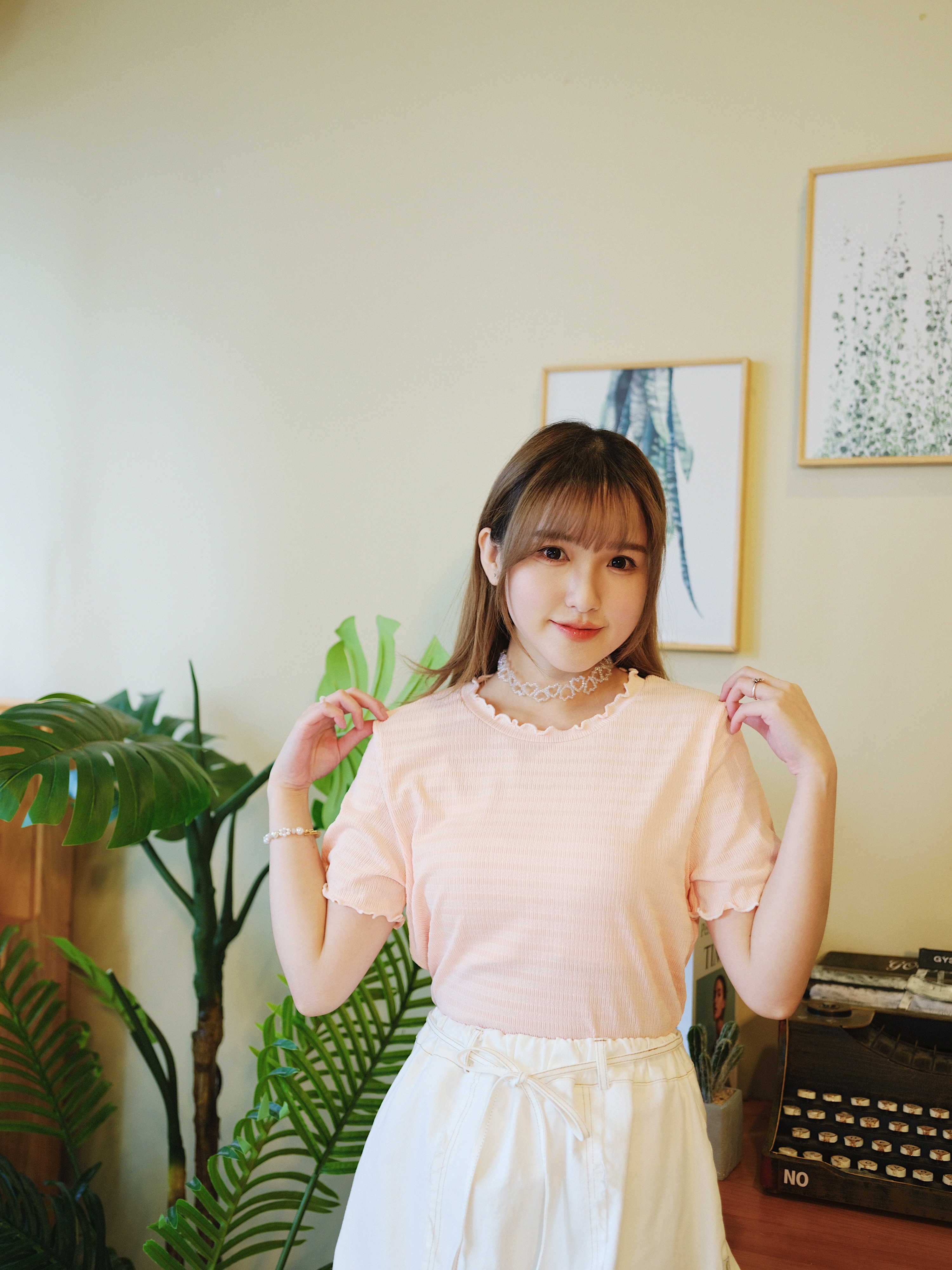 【熱賣！】五色／基本長度壓皺滾邊短袖上衣／Basic Wrinkled Ruffle Tee