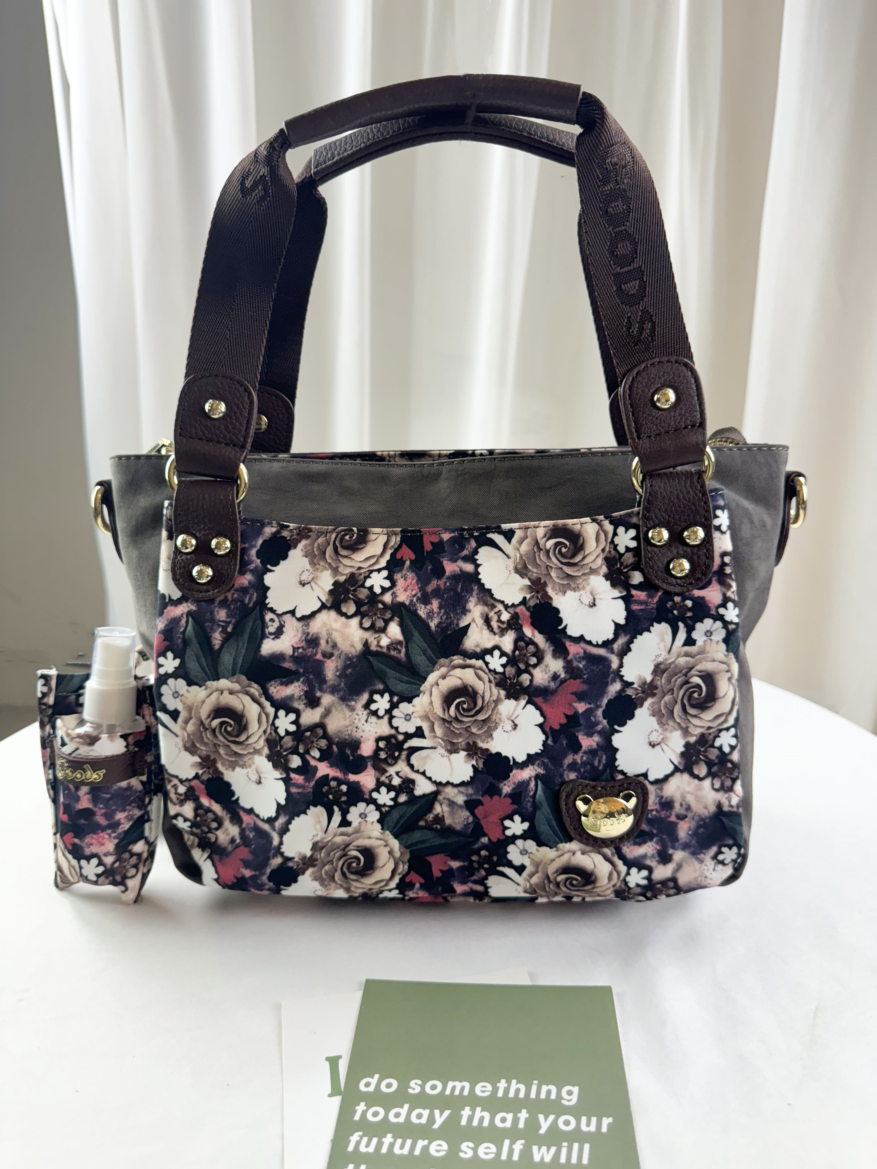 GOODS 咖啡花拼色防潑水手提包 / 側背包 附酒精保護套+酒精瓶 #2005